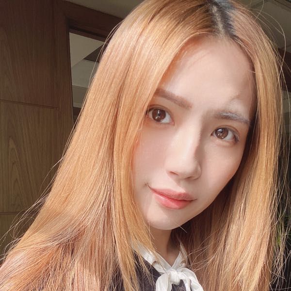 浪Live上的不定時開播謝體諒☀夏天☀: 我是⑧月主播☀️夏天☀️ 夏天徵求你們的金