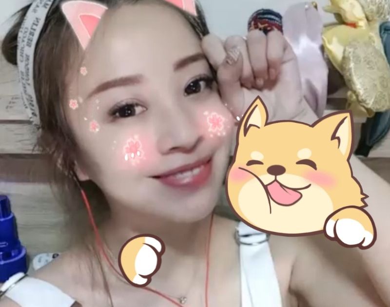 浪live上的🍊橘🧡聖誕紅🍒🌟 感謝橘橘用心 ️ 幫我慶生過生日 112